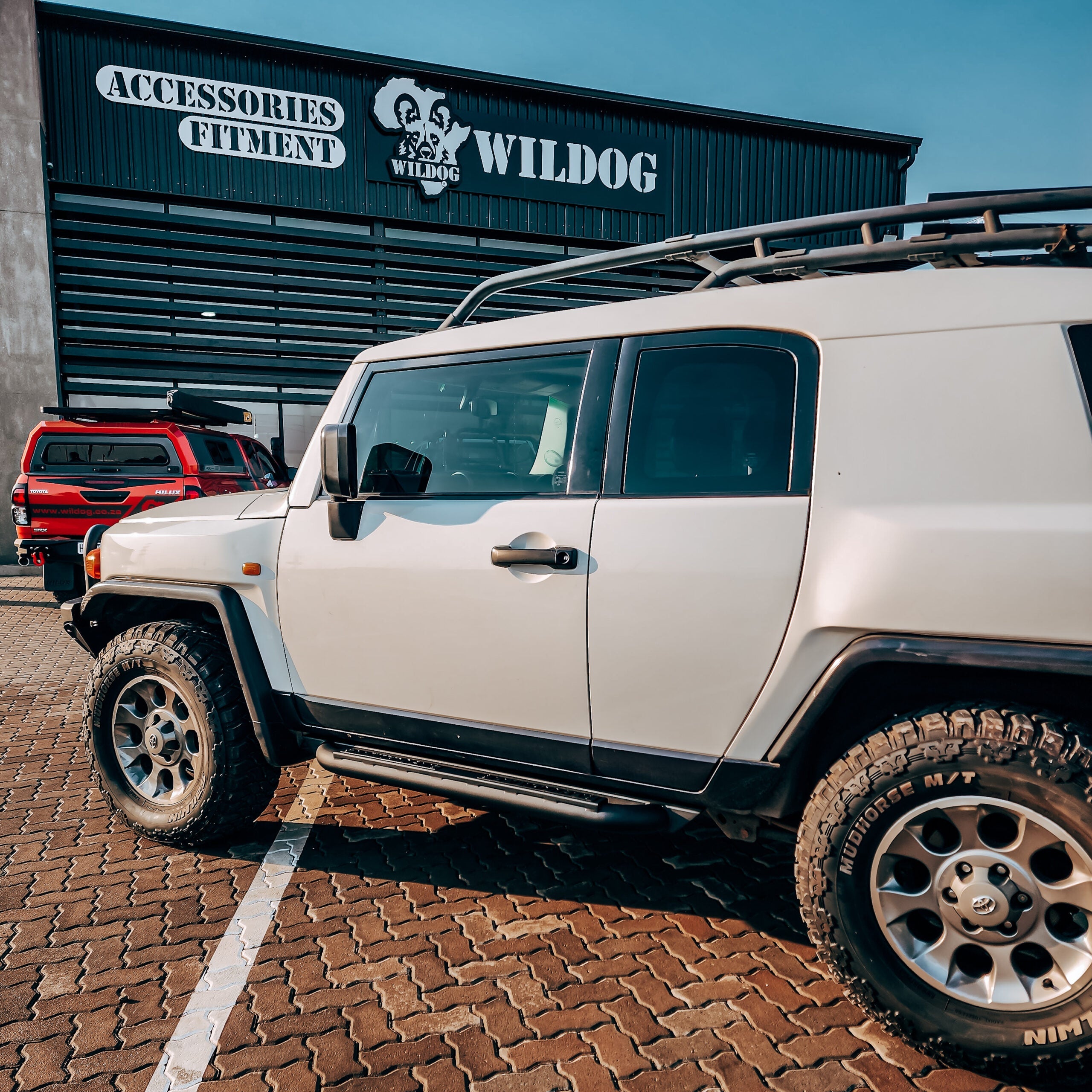 Toyota FJ Cruiser Wildog Rock Sliders