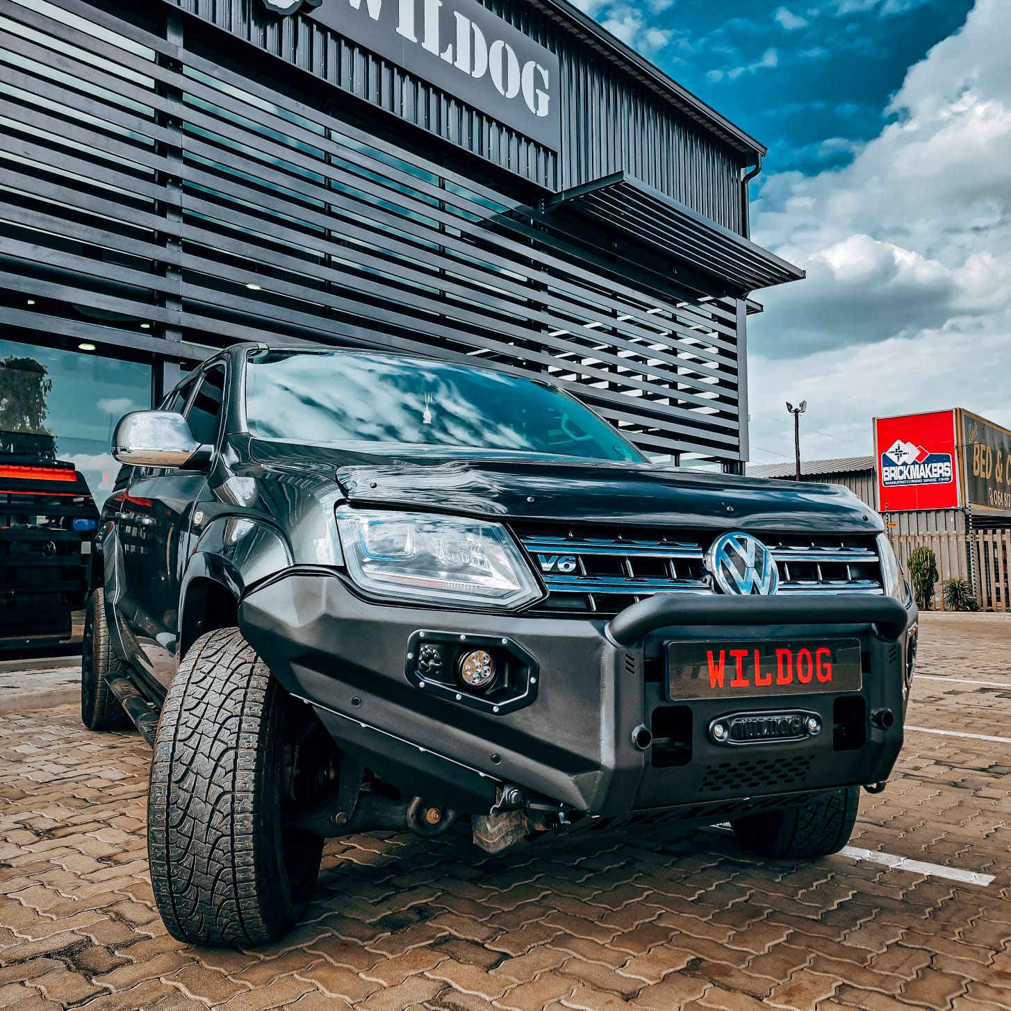 Volkswagen Amarok Wildog K9 Replacement Front Bumper (Nudge & Bash plate incl) Secondary image