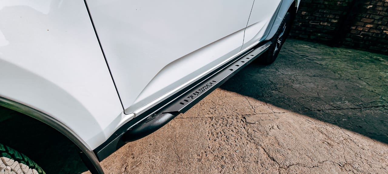 Isuzu Gen 7 WIldog Standard Rock Sliders – D/C and K/C Secondary image